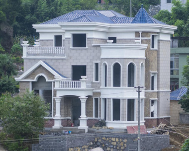 AT1630贵州客户欧式豪华复式三层别墅建筑施工案例图